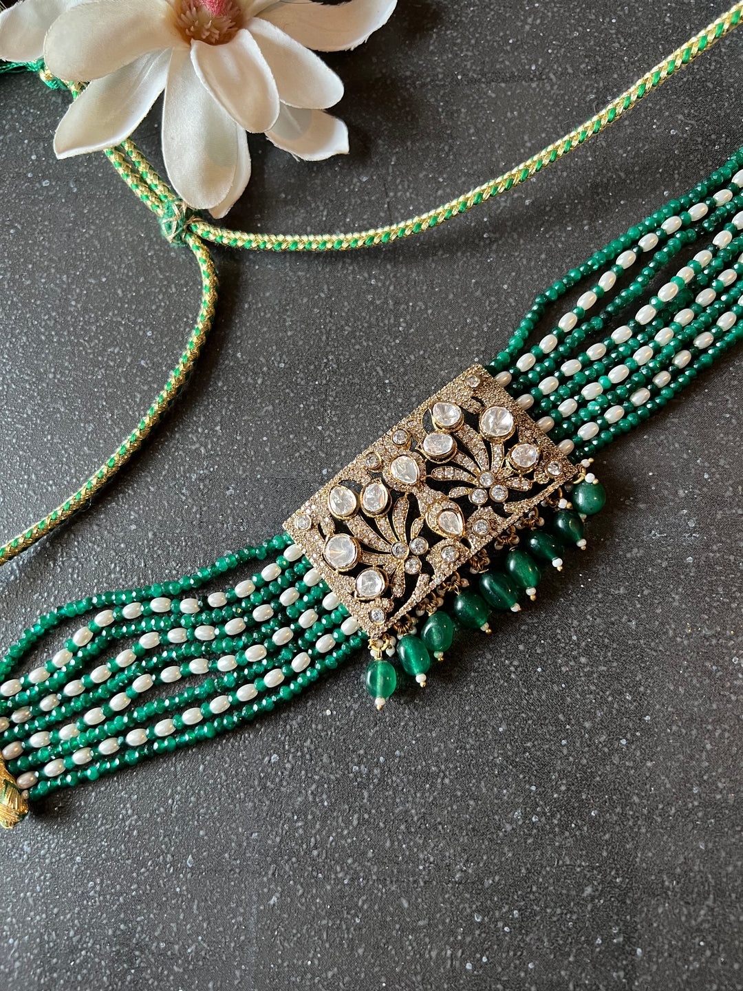 Victorian Kundan Choker with Earrings