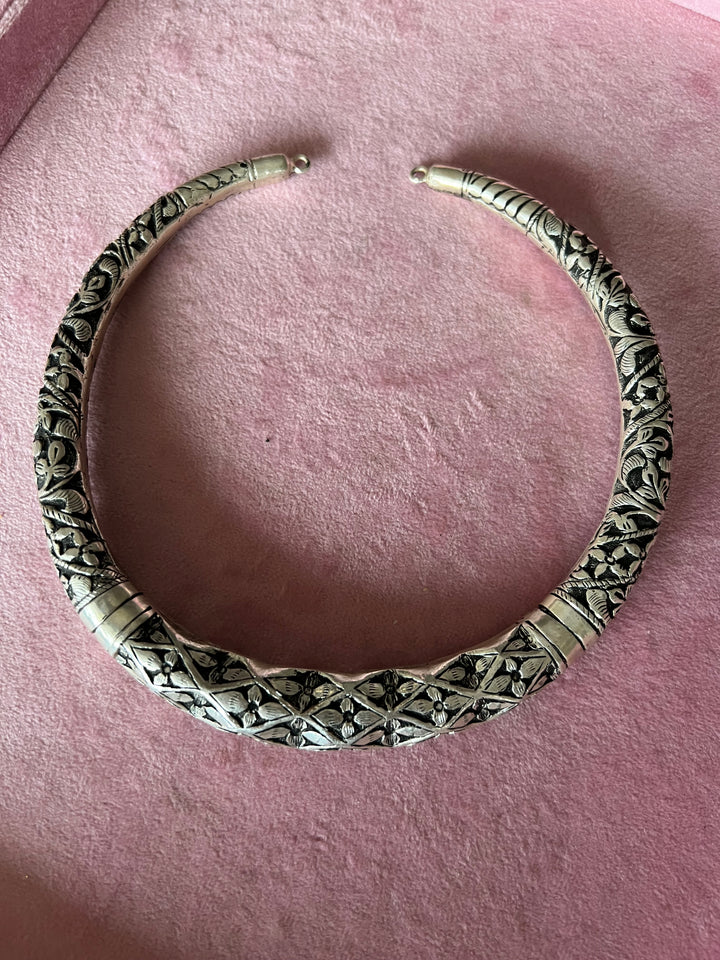 Radiant 925 Silver Hasli Necklace