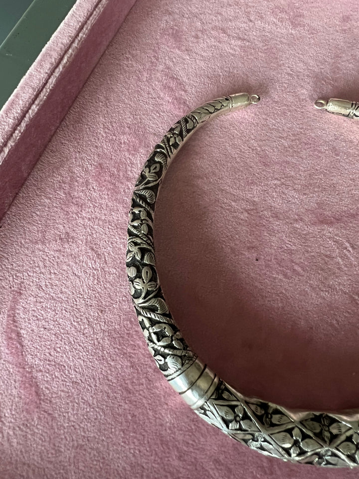 Radiant 925 Silver Hasli Necklace