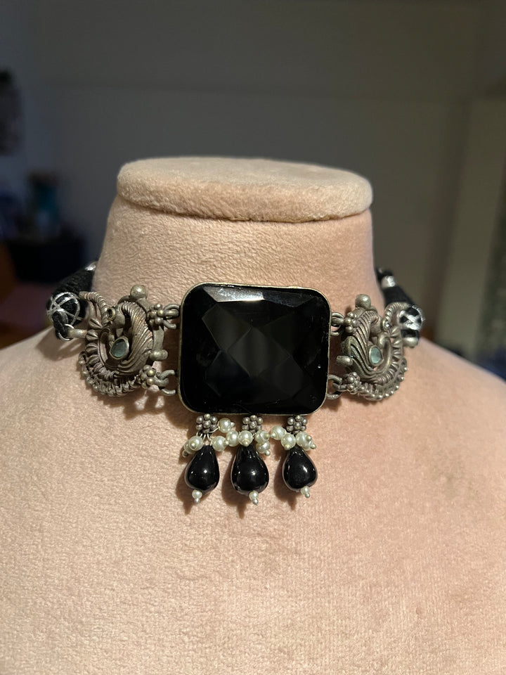 Elegant Choker Necklace Set - Unmatched Quality and Style