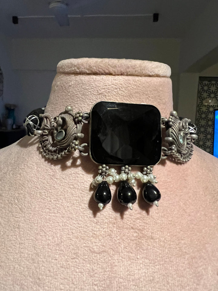 Elegant Choker Necklace Set - Unmatched Quality and Style