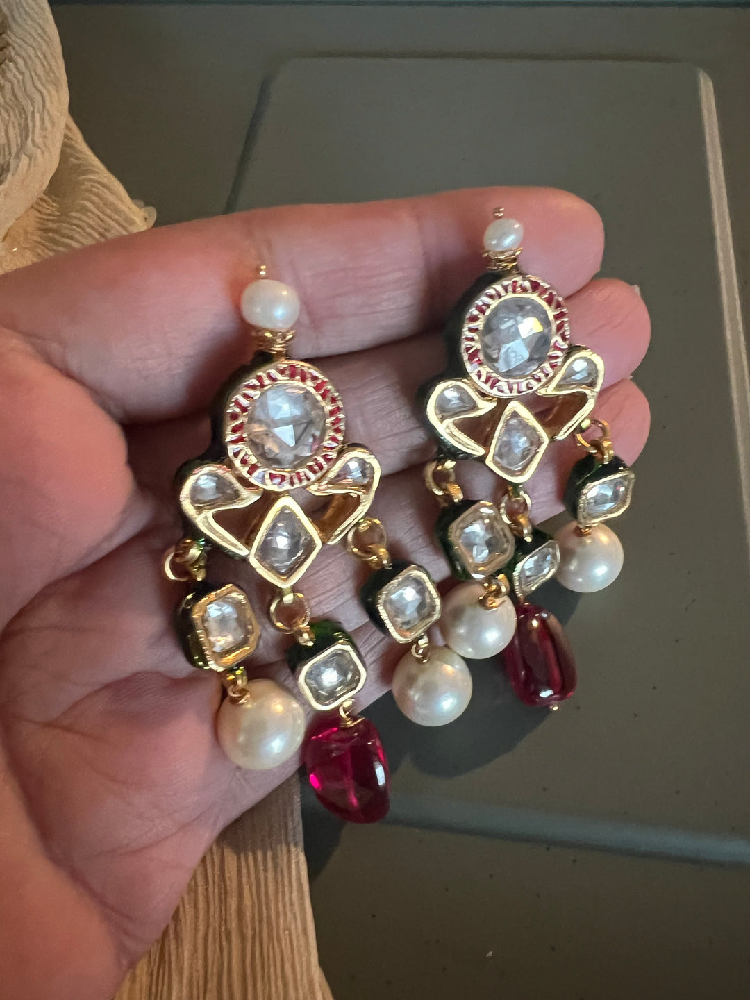 Elegant Kundan Necklace Set