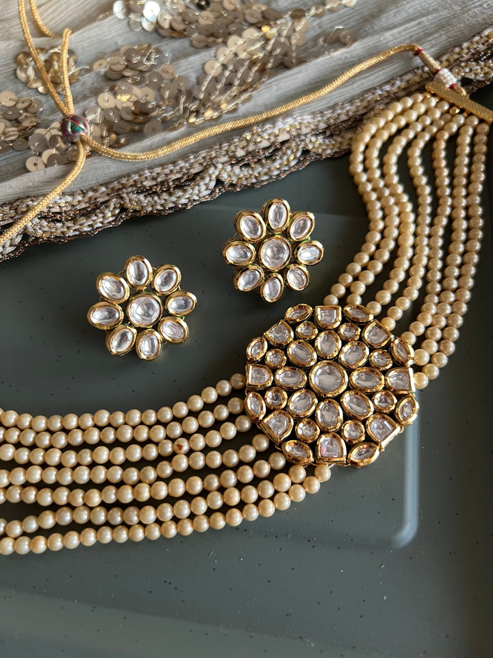 Elegant Choker Necklace Set - Unmatched Quality and Style