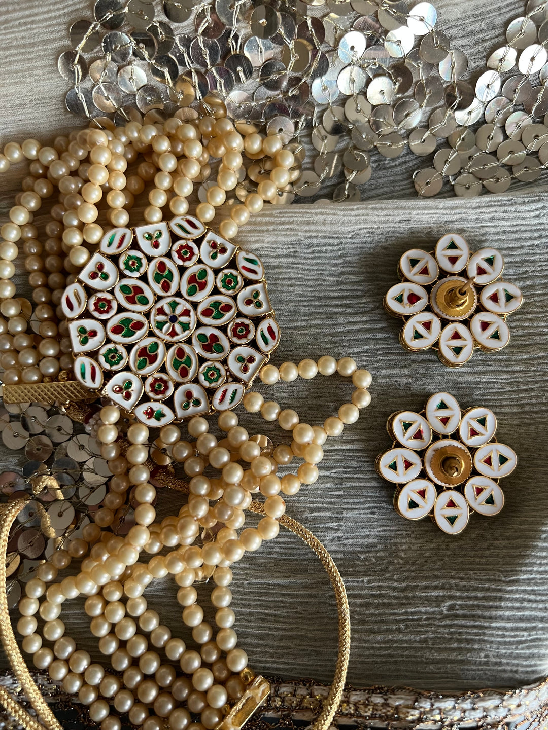 Elegant Choker Necklace Set - Unmatched Quality and Style