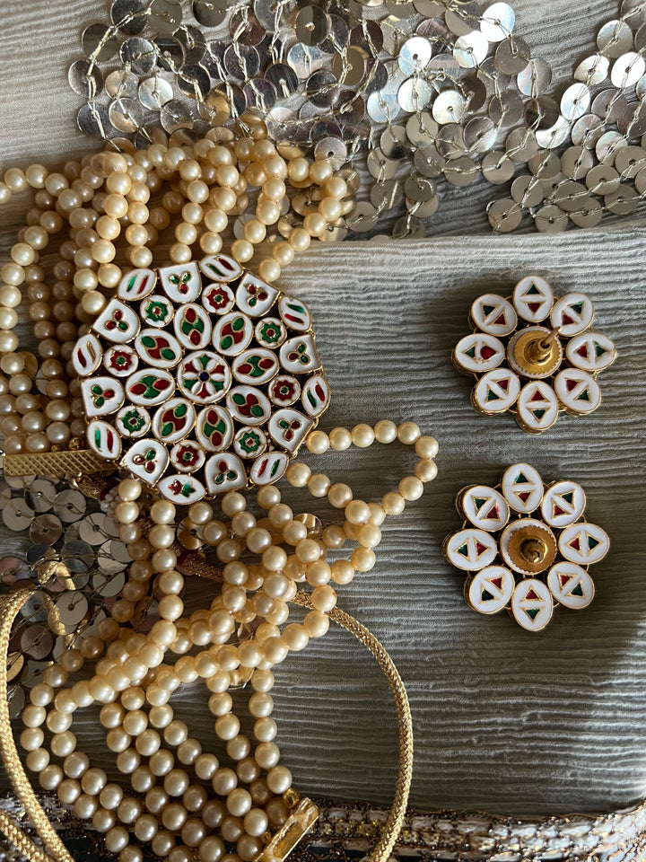 Elegant Choker Necklace Set - Unmatched Quality and Style