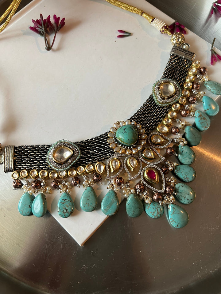 Beautiful Fusion Kundan Choker Necklace with Earrings