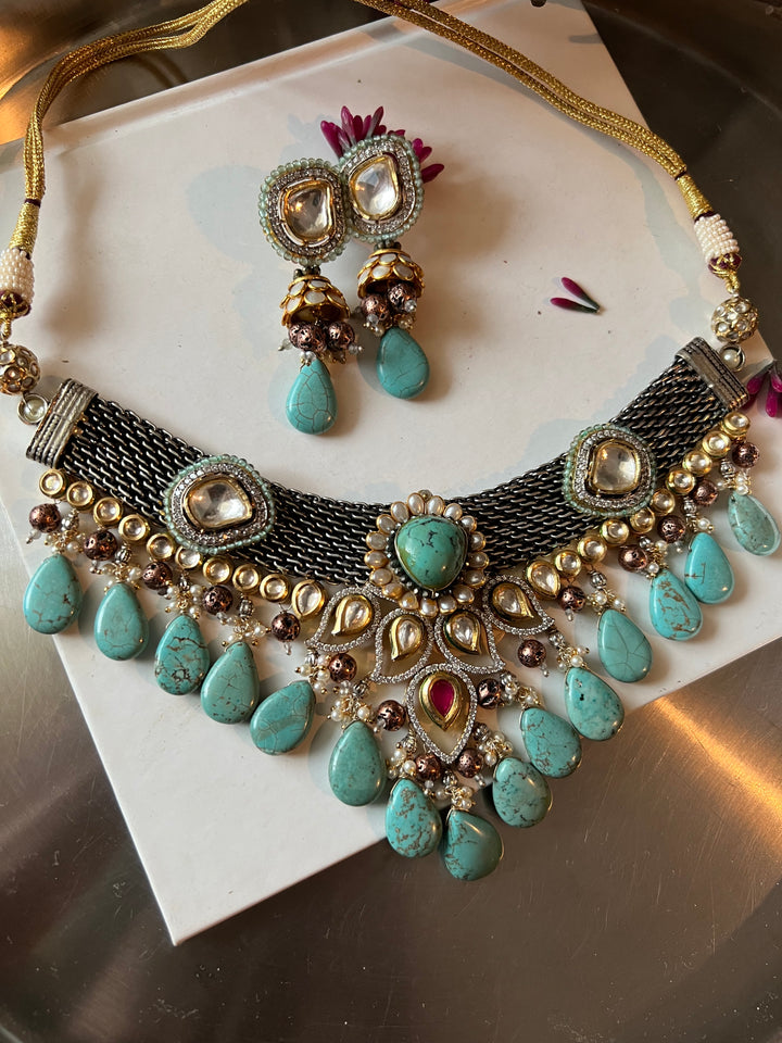 Beautiful Fusion Kundan Choker Necklace with Earrings