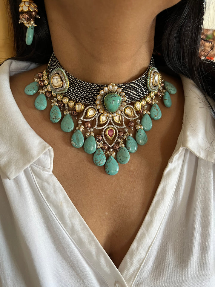 Beautiful Fusion Kundan Choker Necklace with Earrings