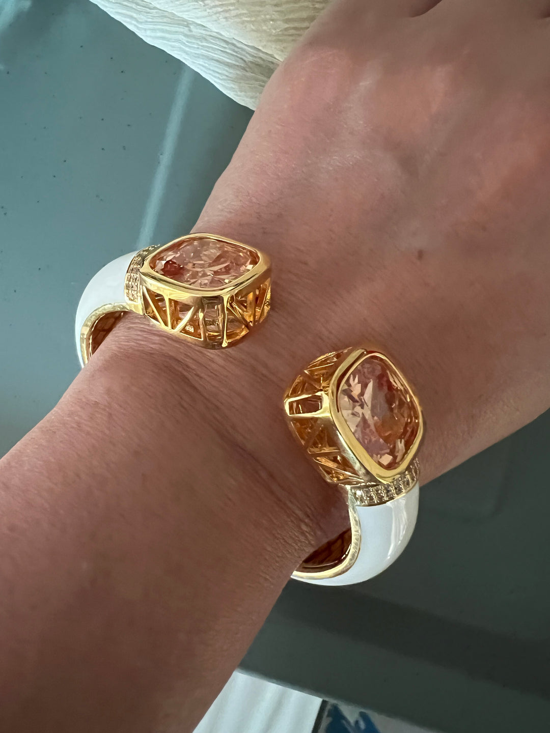 Exquisite Crystal Kada - Unparalleled Quality and Style