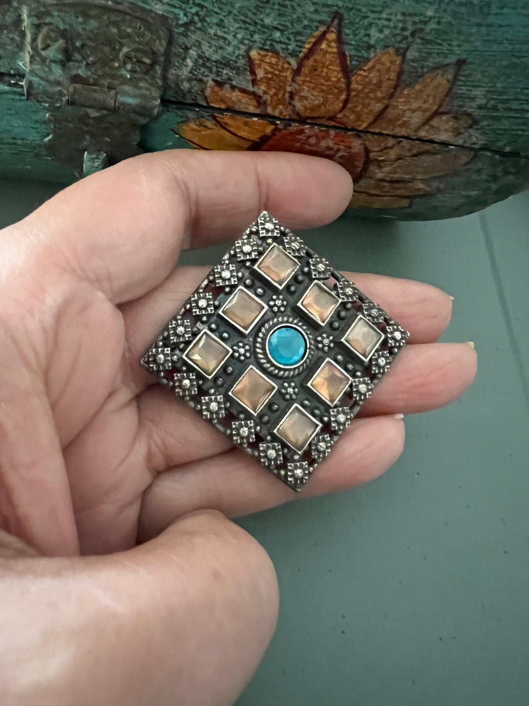 Antique Stone Ring - A Touch of Timeless Beauty