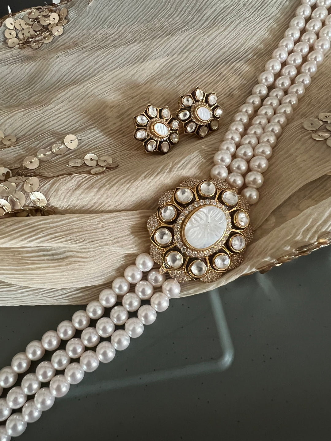 Elegant Mother of Pearl 925 Silver Choker Necklace Set - Unmatched Quality and Style