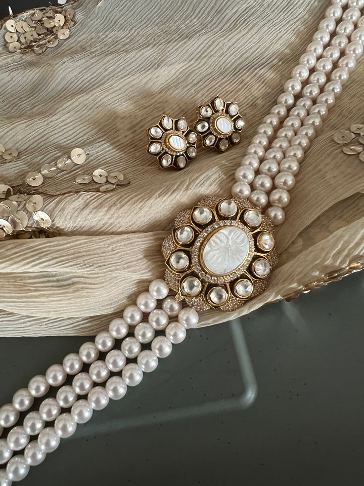 Elegant Mother of Pearl 925 Silver Choker Necklace Set - Unmatched Quality and Style