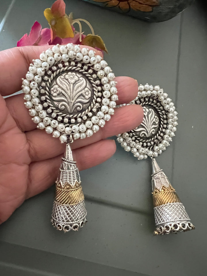 Antique Pearl Clustered Statement Earrings - Premium Quality, Exquisite Craftsmanship