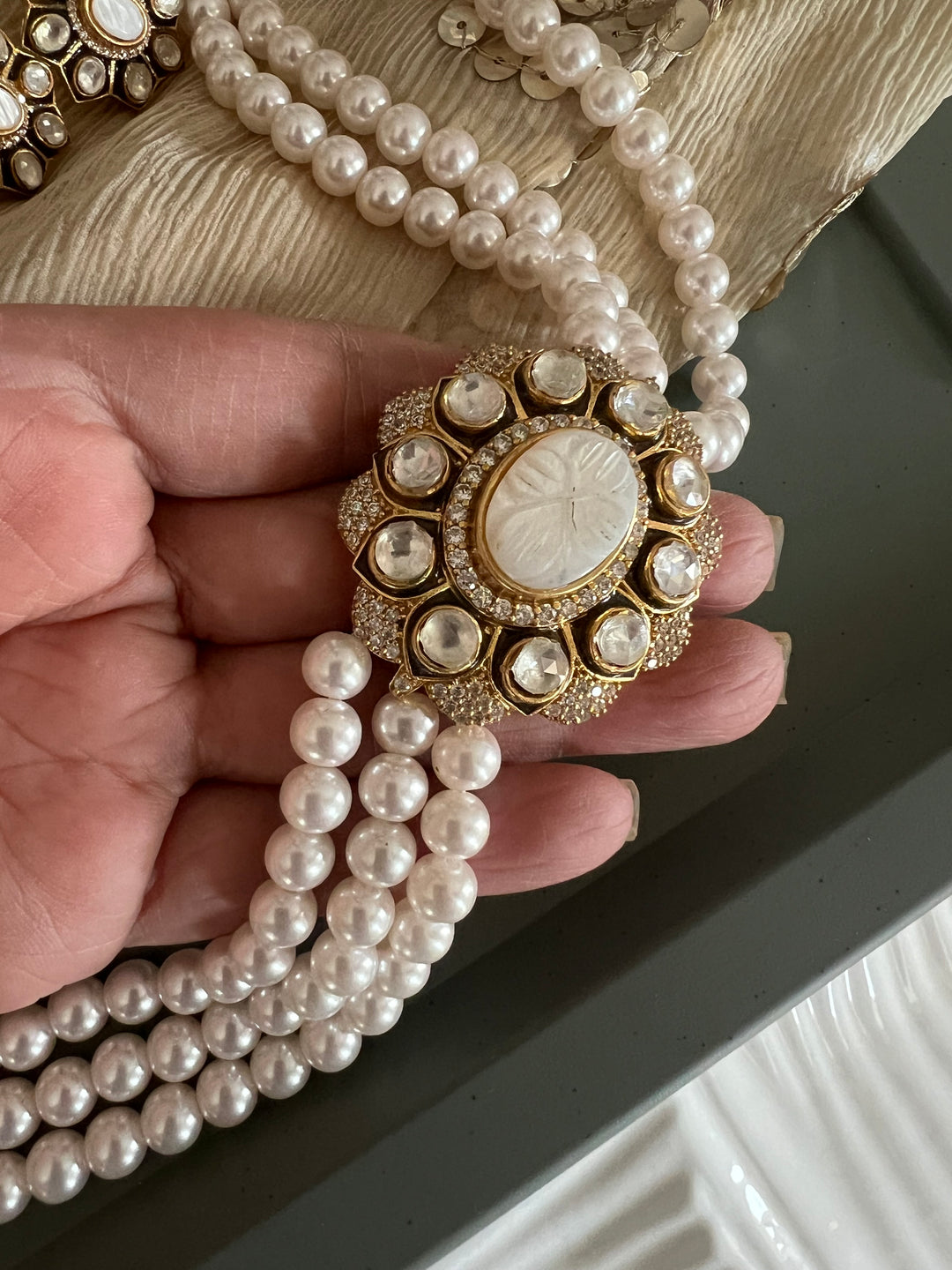 Elegant Mother of Pearl 925 Silver Choker Necklace Set - Unmatched Quality and Style