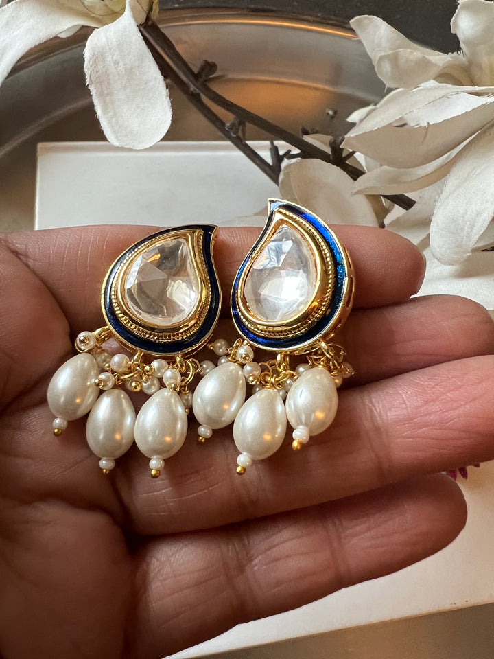 Classy Kundan Earrings