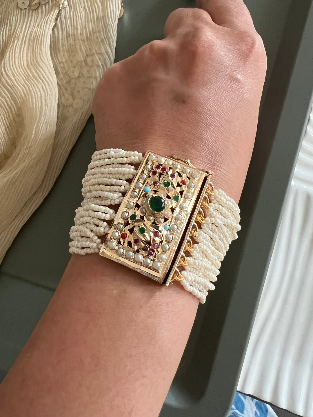 Exquisite Jadau Bracelet - Unparalleled Quality and Style