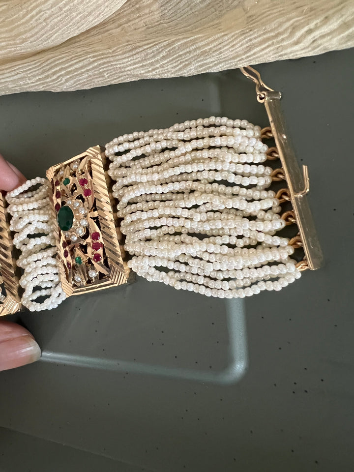 Exquisite Jadau Bracelet - Unparalleled Quality and Style