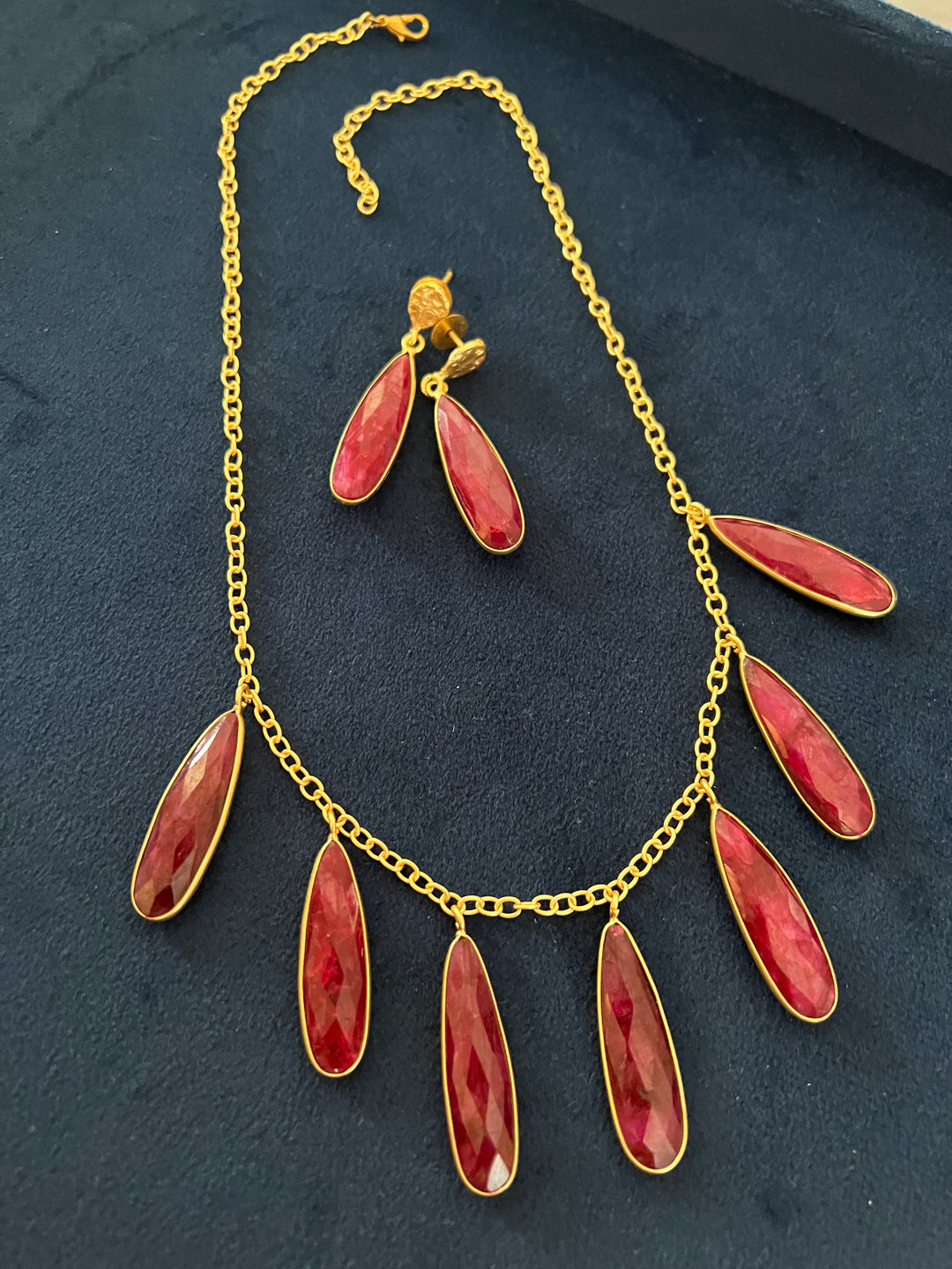 Elegant Necklace Set - Unmatched Quality and Style