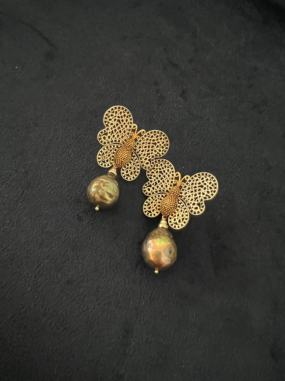 Elegant Earrings - Premium Quality, Exquisite Craftsmanship