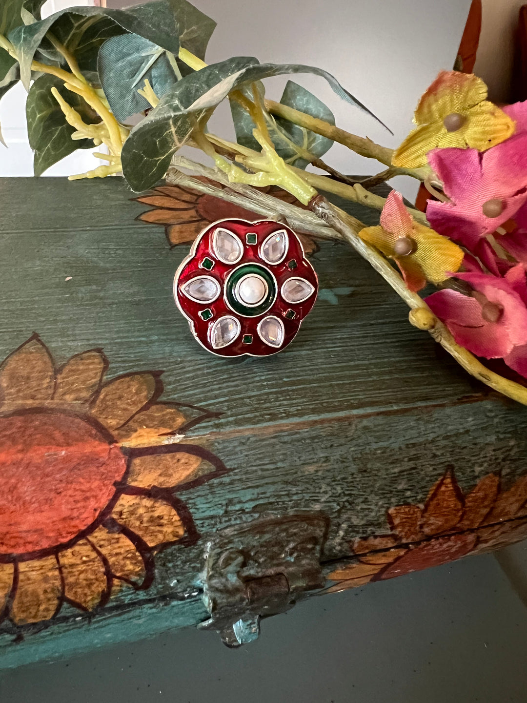 Antique Enamelled Ring - A Touch of Timeless Beauty