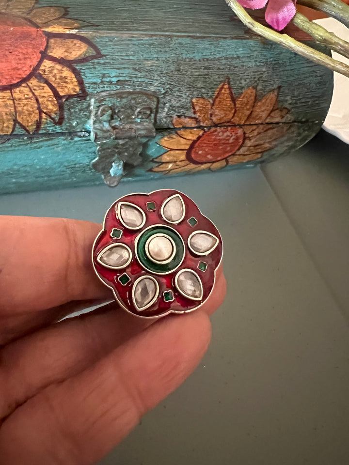 Antique Enamelled Ring - A Touch of Timeless Beauty