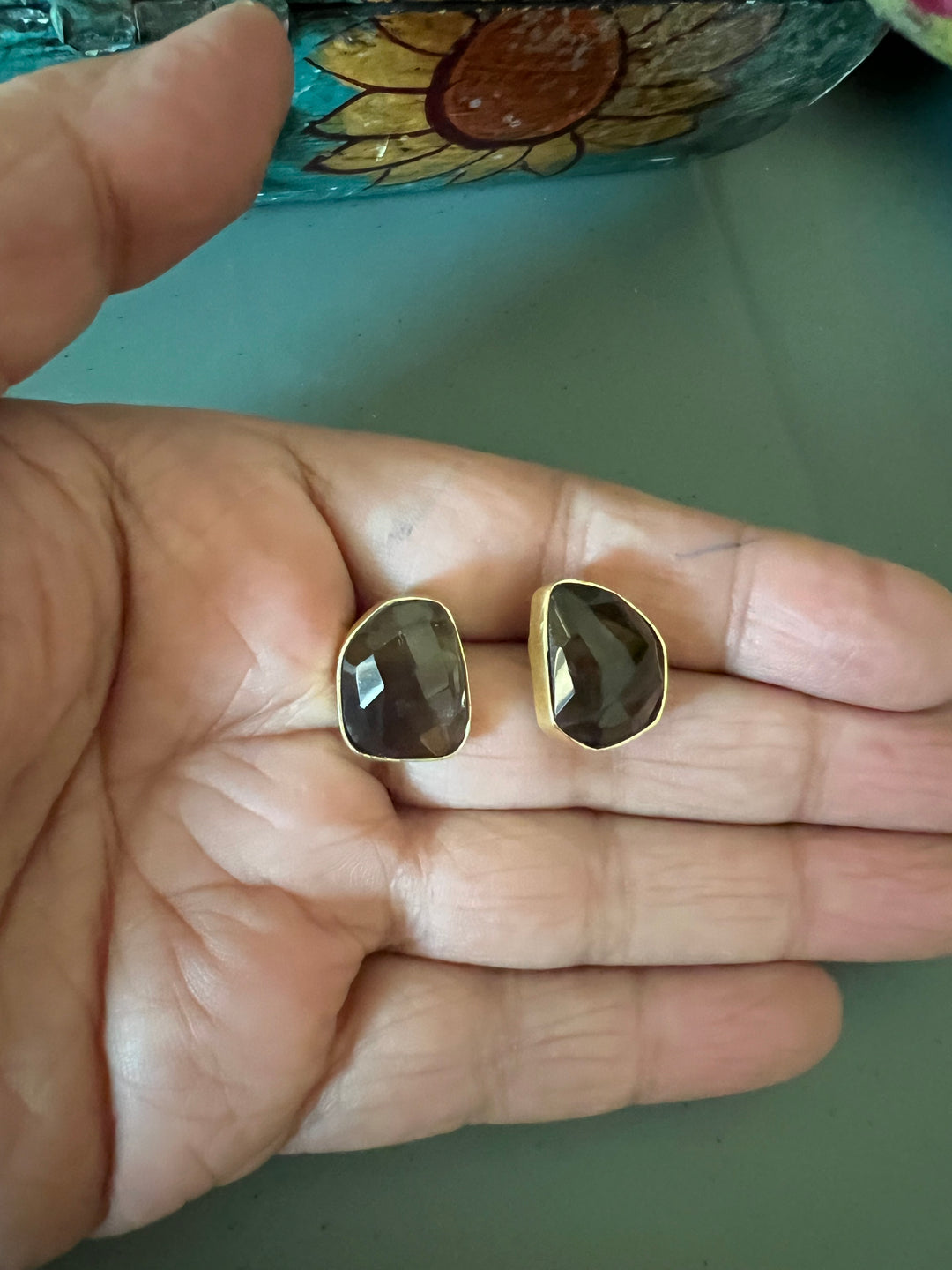 Elegant Natural Gemstones Hasli Necklace Set - Unmatched Quality and Style