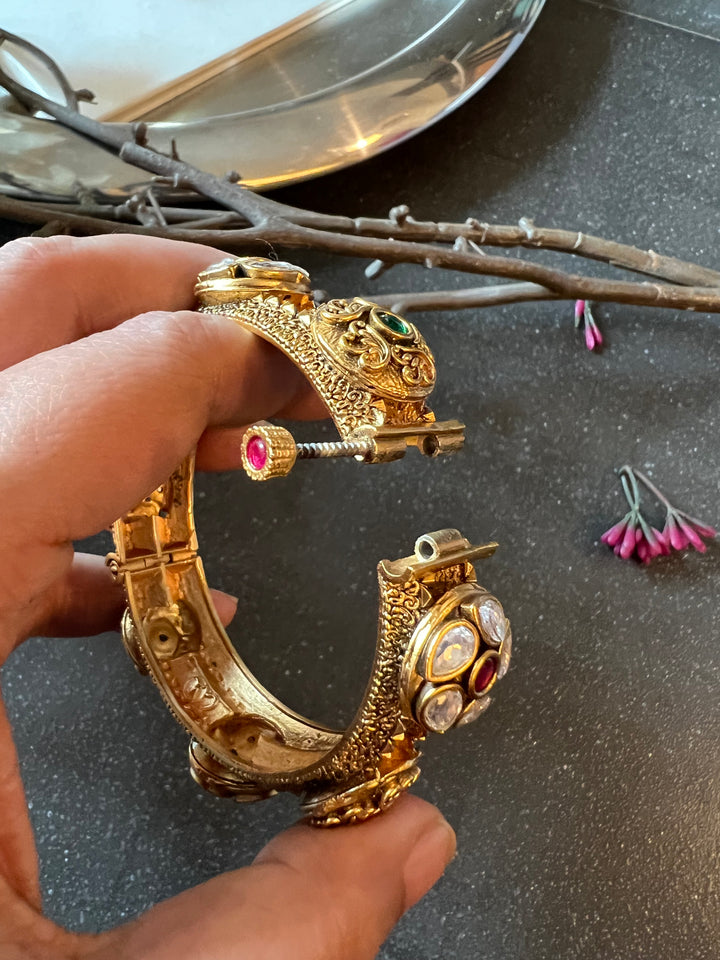 Bridal Kundan Kadas- Set of Two