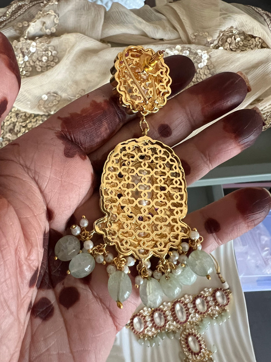 Elegant Kundan Necklace Set