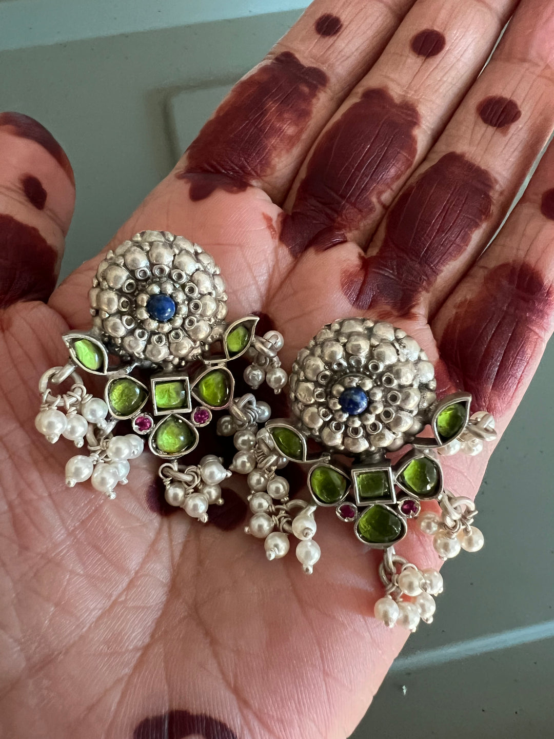 Elegant 925 Silver Peridot Kundan Choker Necklace Set with Beautiful Embellishments