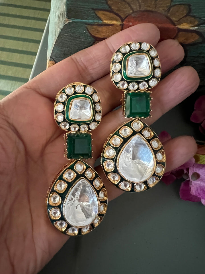 Elegant Kundan Earrings - Premium Quality, Exquisite Craftsmanship