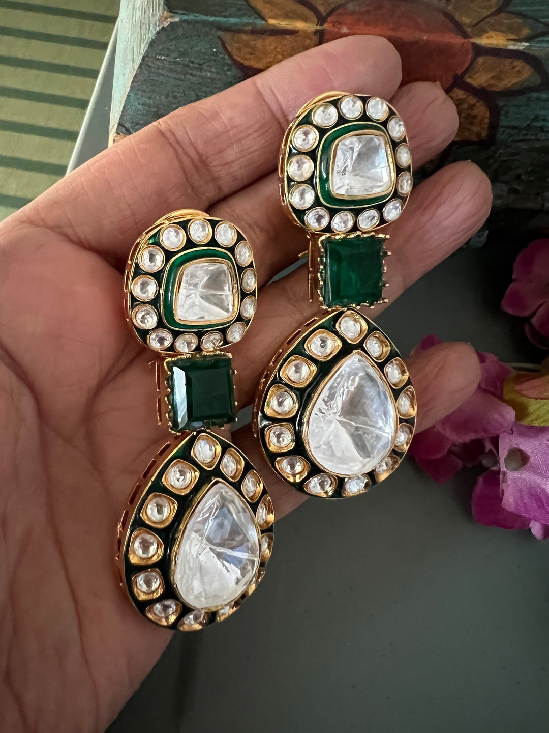 Elegant Kundan Earrings - Premium Quality, Exquisite Craftsmanship