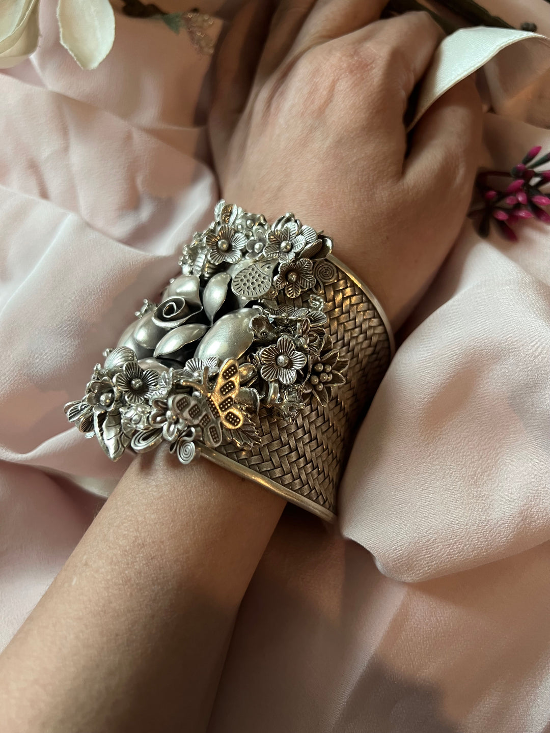 SHIVKA Pure 925 Silver Handcuff