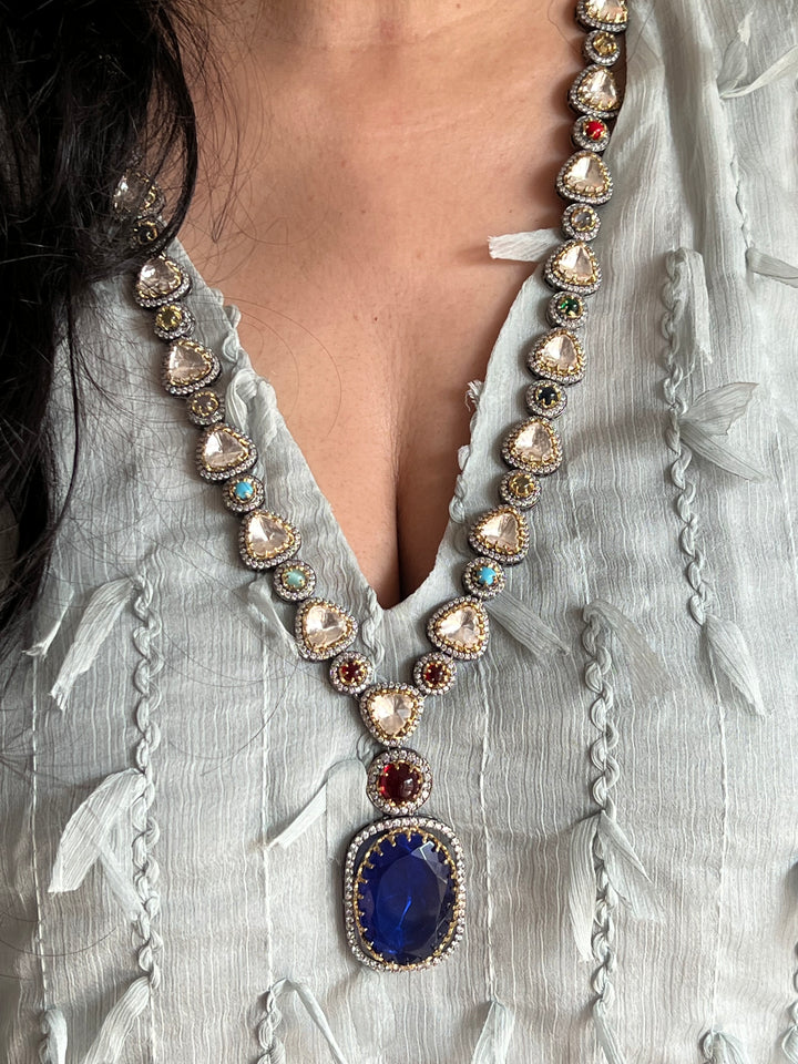 Doublet Stone Pendant Kundan Necklace Set - A Masterpiece of Elegance