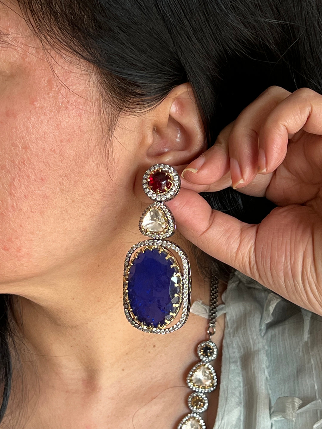 Doublet Stone Pendant Kundan Necklace Set - A Masterpiece of Elegance