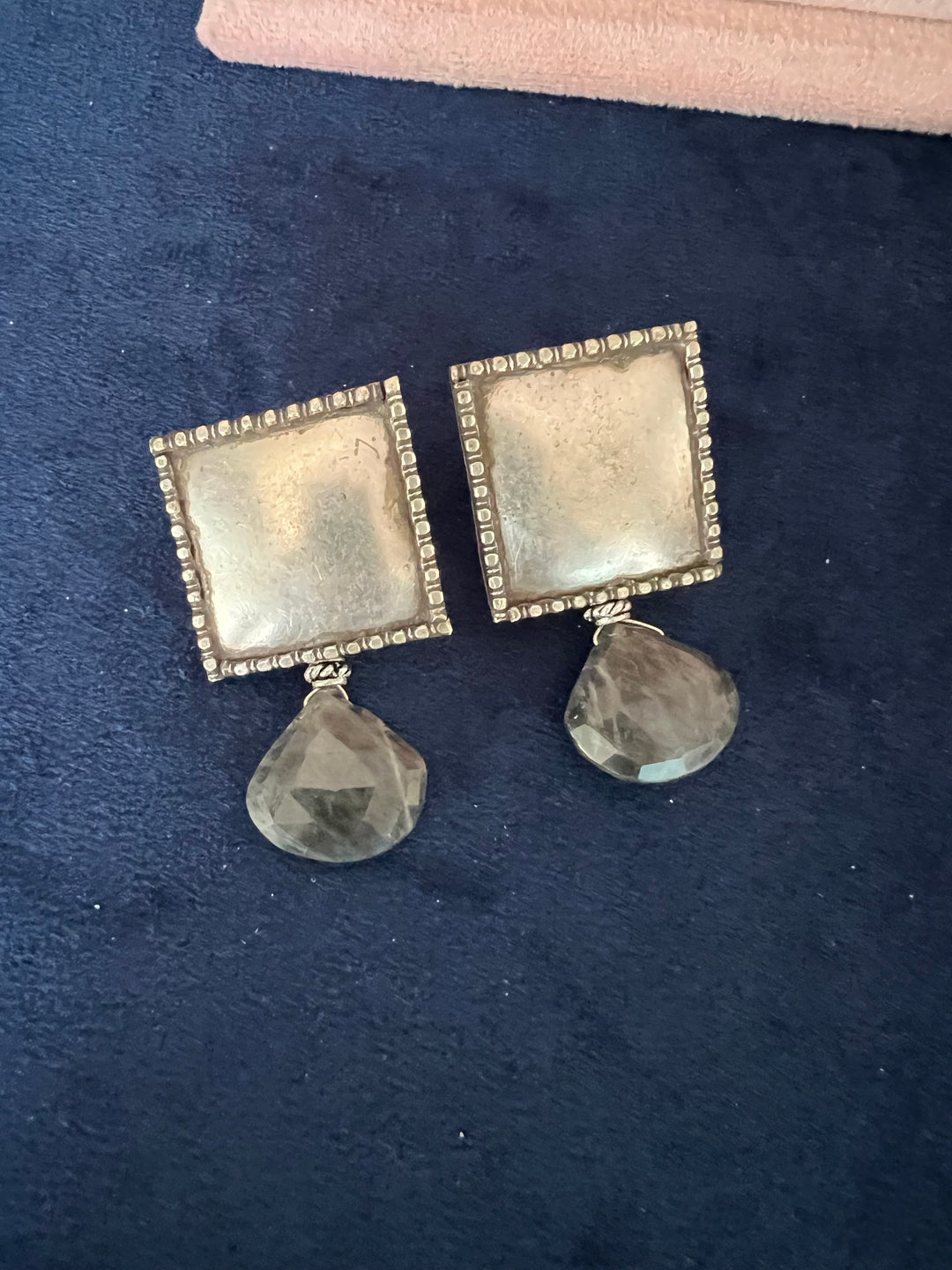 Elegant Earrings - Premium Quality, Exquisite Craftsmanship