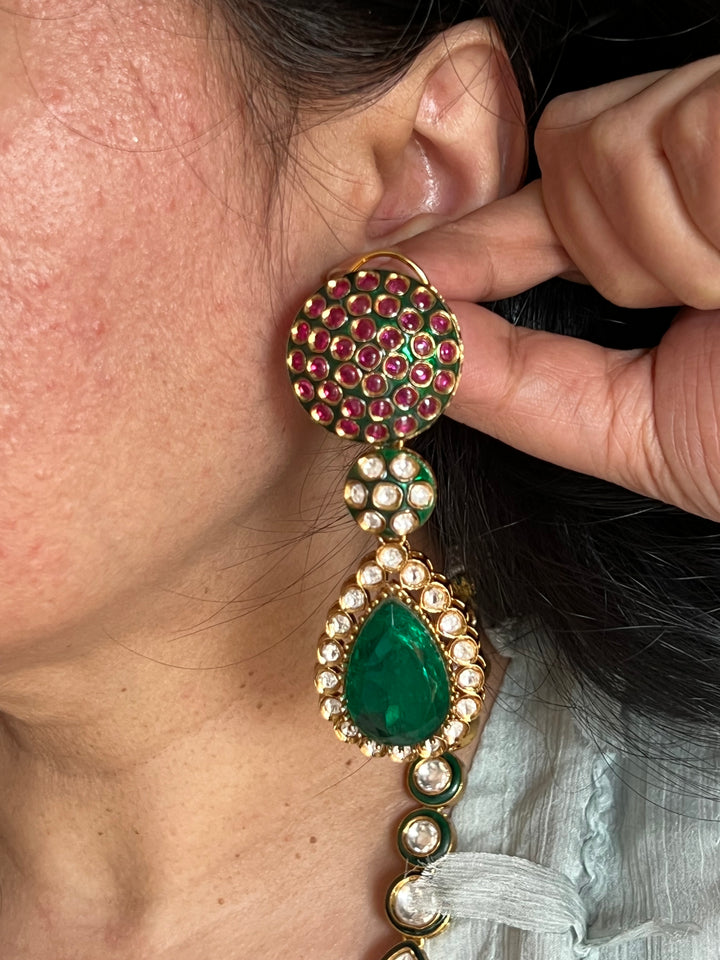 Elegant Necklace Set - Unmatched Quality and Style