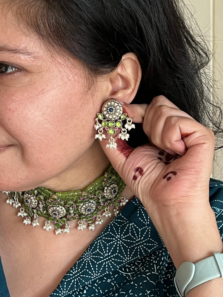 Elegant 925 Silver Peridot Kundan Choker Necklace Set with Beautiful Embellishments