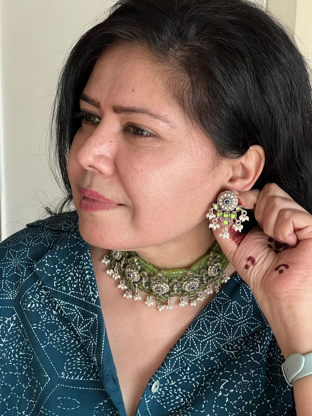 Elegant 925 Silver Peridot Kundan Choker Necklace Set with Beautiful Embellishments