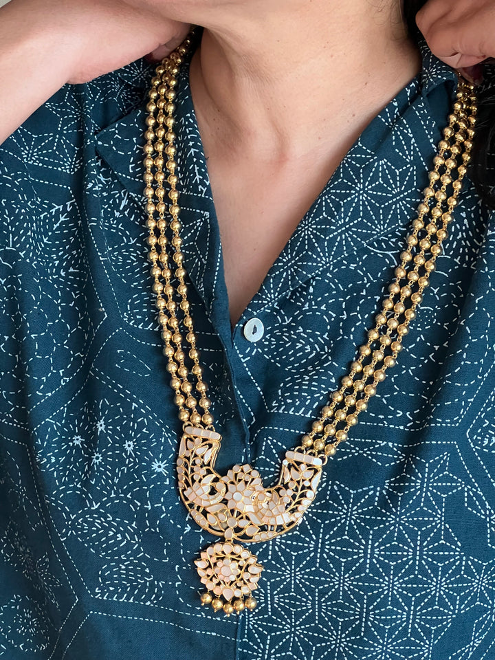 Elegant Mother of Pearl 925 Silver Necklace Set - Unmatched Quality and Style