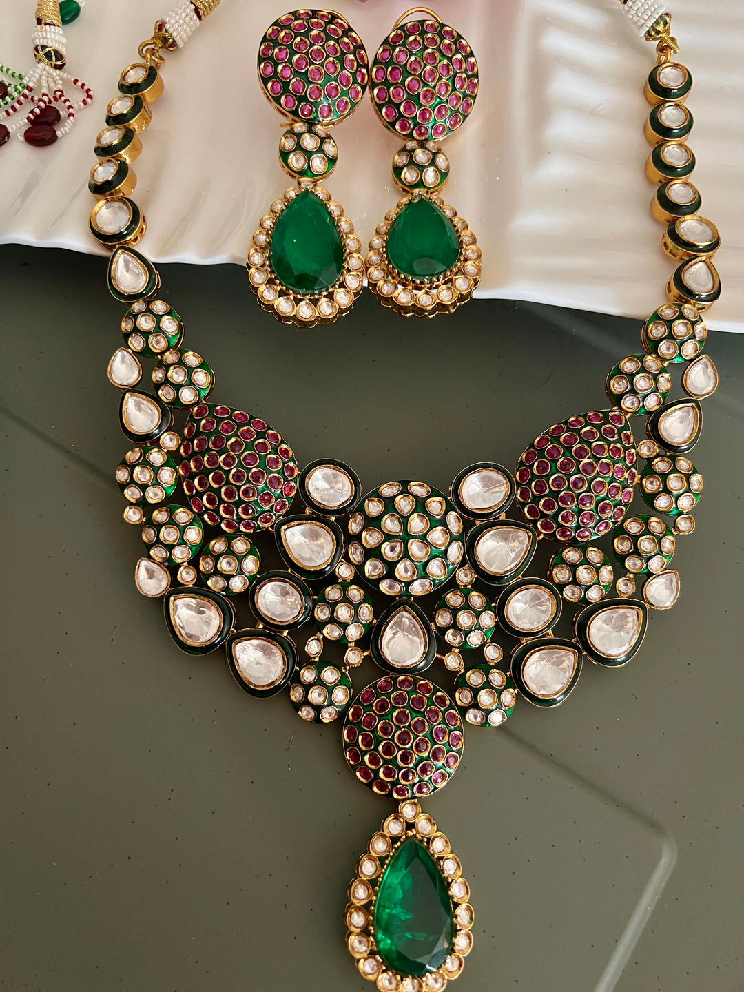 Elegant Necklace Set - Unmatched Quality and Style