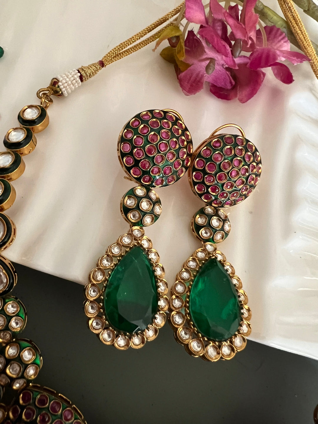 Elegant Necklace Set - Unmatched Quality and Style