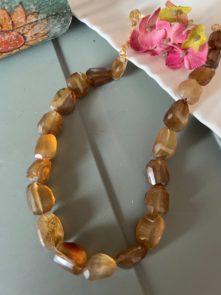 Exquisite Natural Honey Calcite Necklace - Premium Quality Craftsmanship