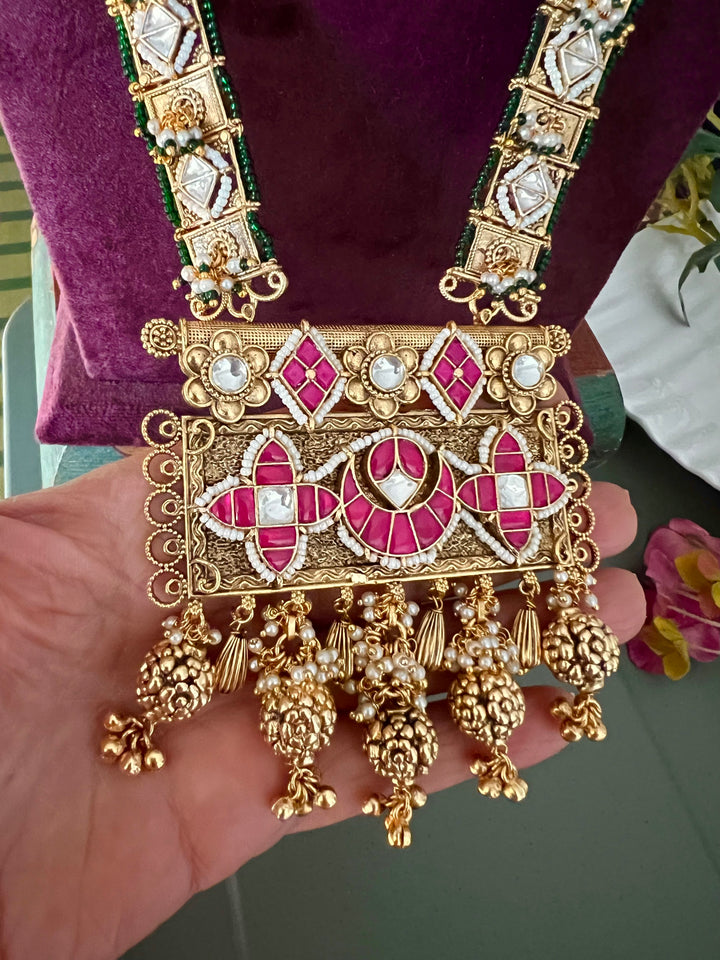 Vintage Wedding Pendant Necklace Set - A Masterpiece of Elegance