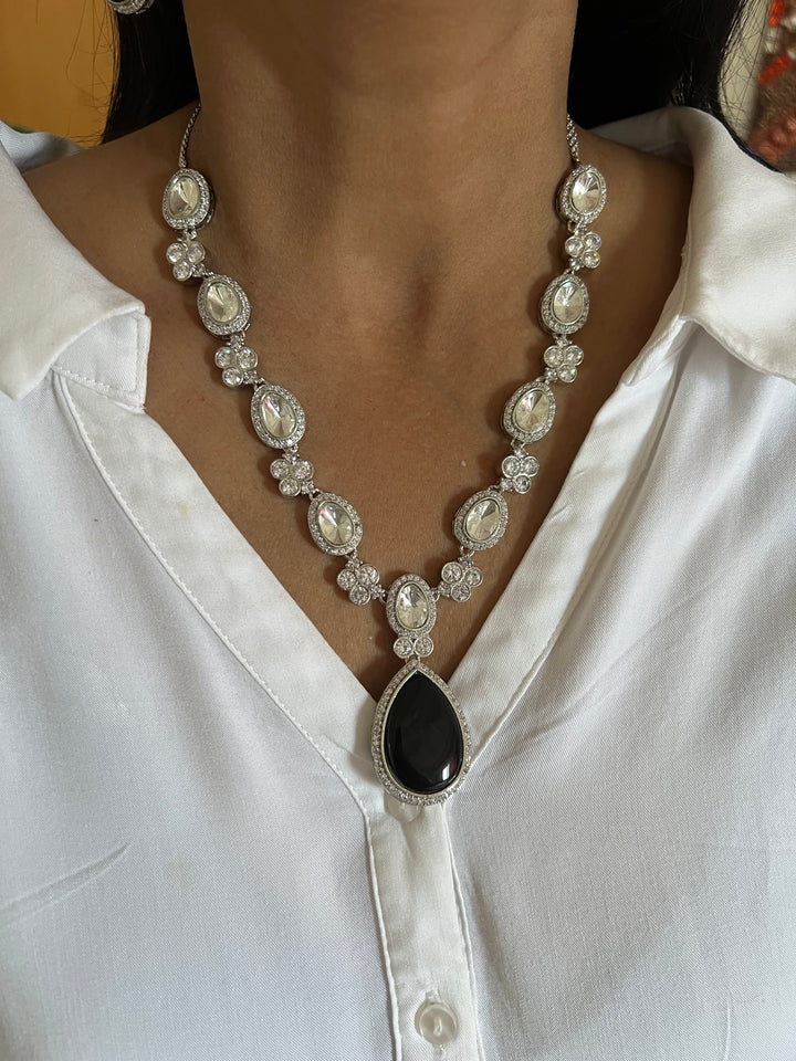 Victorian Kundan Necklace with Earrings