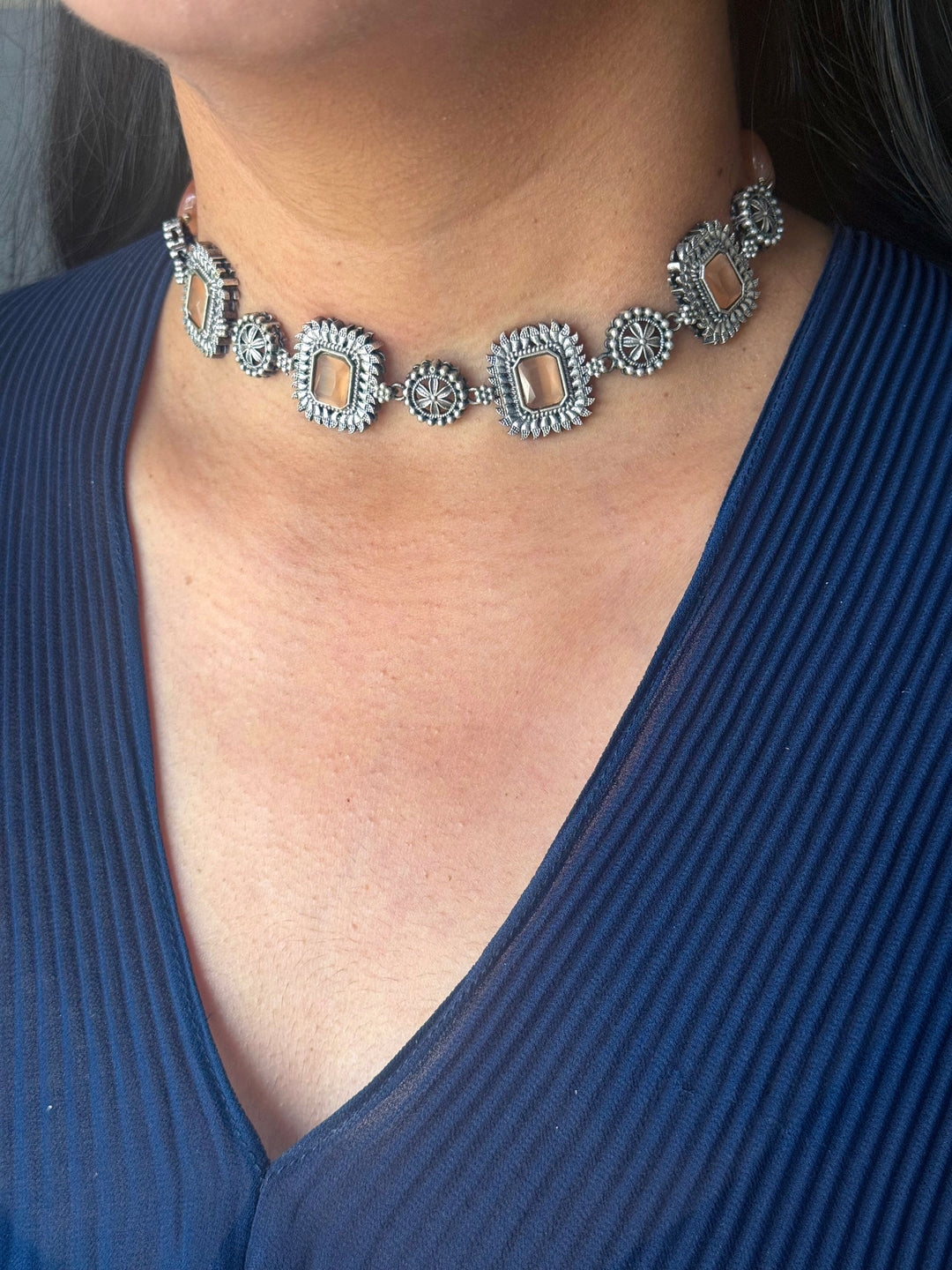 Antique Brass Choker – Flexible & Elegant