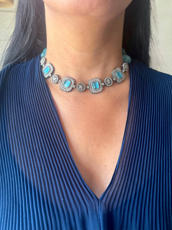 Antique Brass Choker – Flexible & Elegant