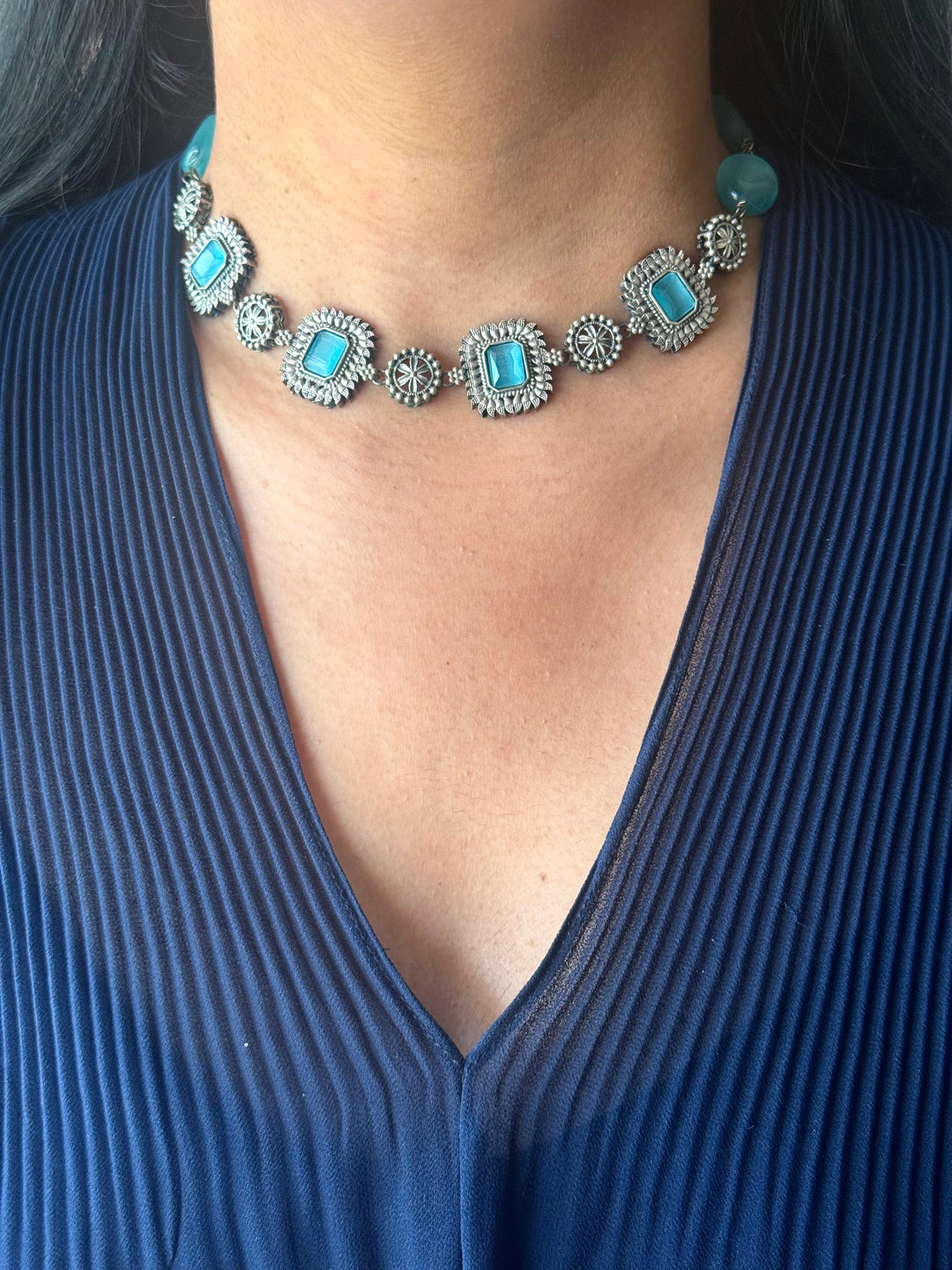 Antique Brass Choker – Flexible & Elegant