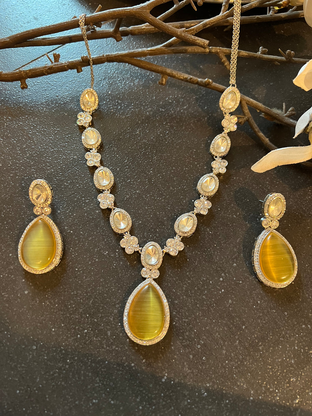 Victorian Kundan Necklace with Earrings