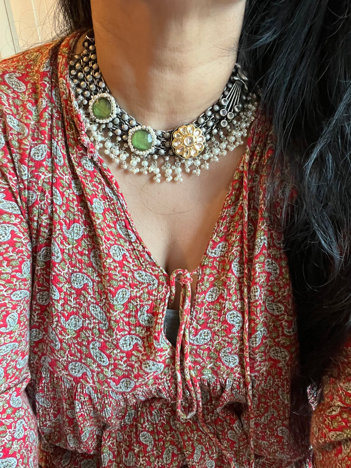 Vintage Artistic Necklace with Earrings