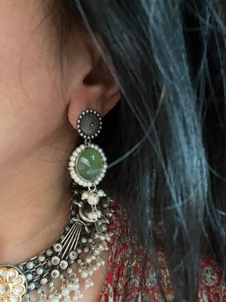 Vintage Artistic Necklace with Earrings